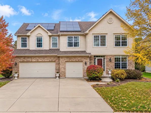 157 Primrose Ln, Bartlett, IL 60103