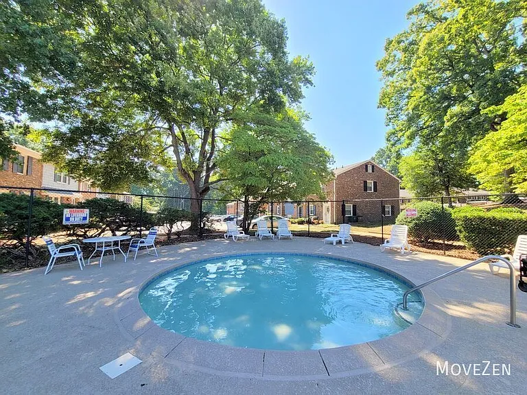 3003 Overton Dr #D — Photo 7