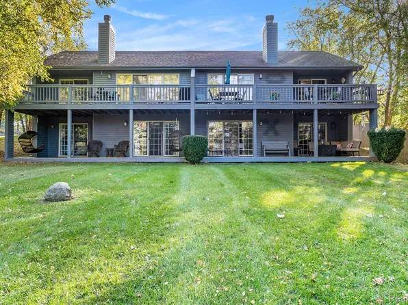 11171 Bayshore Ct, Clarkston, MI 48348