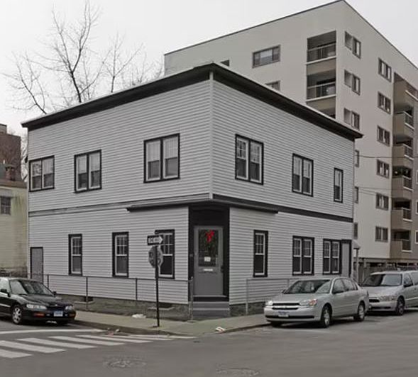 1st image of 49 Woodside St #1