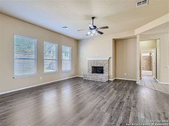 5th image of 3514 ASHLAND CLF