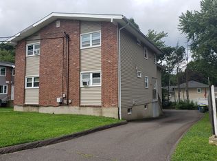 79 Royal Oak Dr, Waterbury, CT 06708