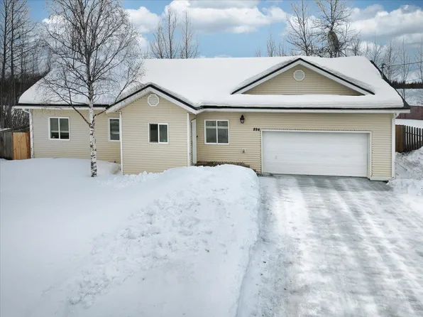 894 Marquette Loop, North Pole, AK 99705