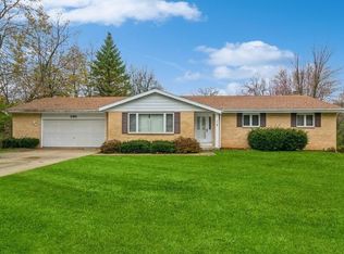 595 River Dr, Mayville, WI 53050