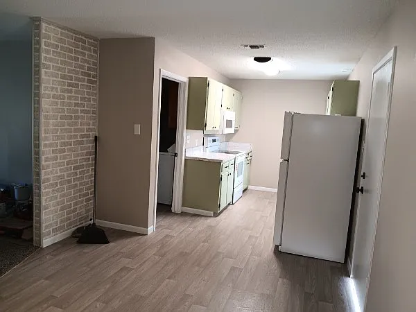 from dining room to kitchen