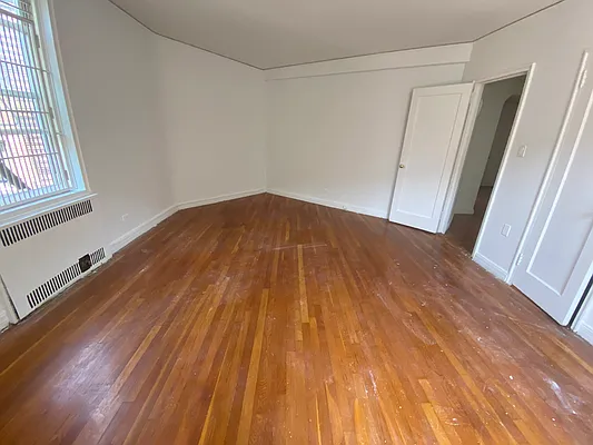 Rented by Contact Realty | media 4