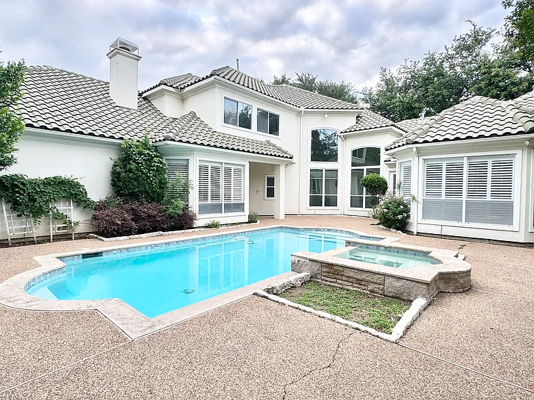 17619 Woods Edge Dr — Photo 20