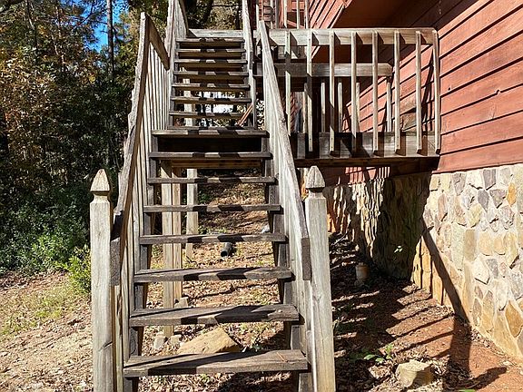 2nd image of 6855 Creekwood Dr