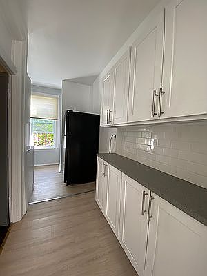 5th image of 107 W 126th St APT 5