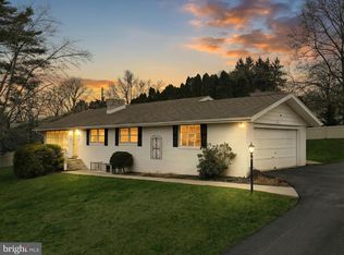 1615 Crestlyn Rd, York, PA 17403