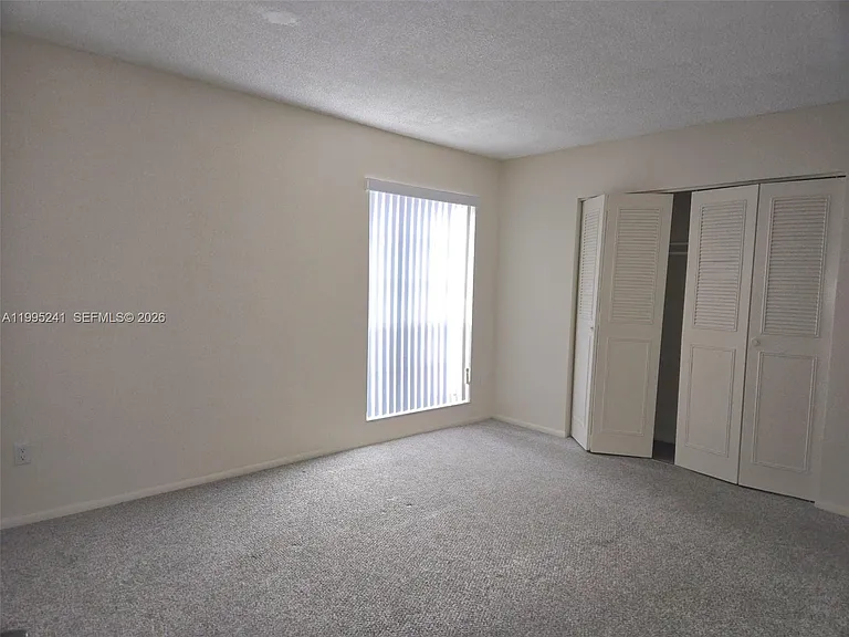 10784 N Kendall Dr #D4 — Photo 9