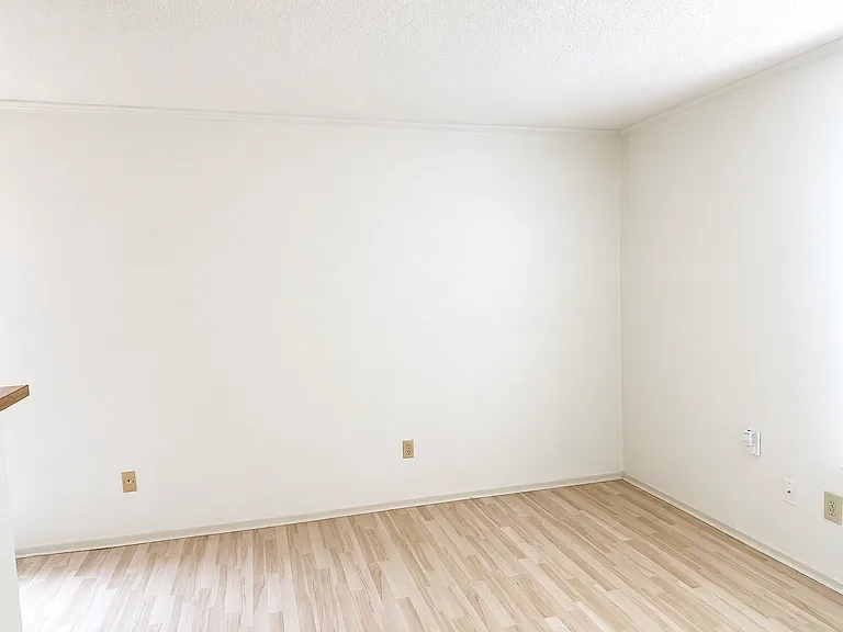 5608 Cougar Dr #214 — Photo 8