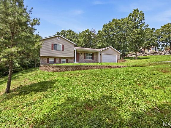 2nd image of 12105 Cedar Circle Dr