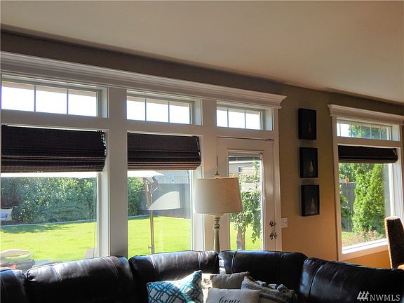 4th image of 449 Viewmont Dr SE