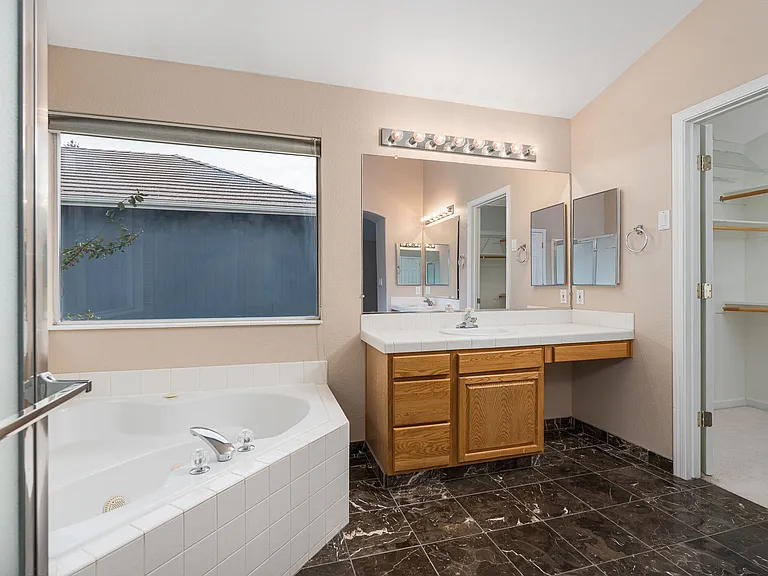 14320 N Whisperwood Dr — Photo 29