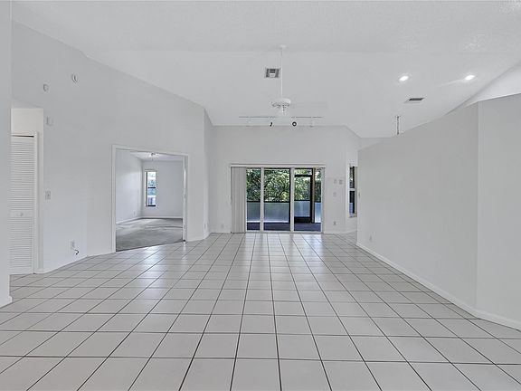 4th image of 10730 NW 71st Place