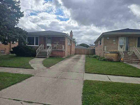 2nd image of 1515 Memorial Dr