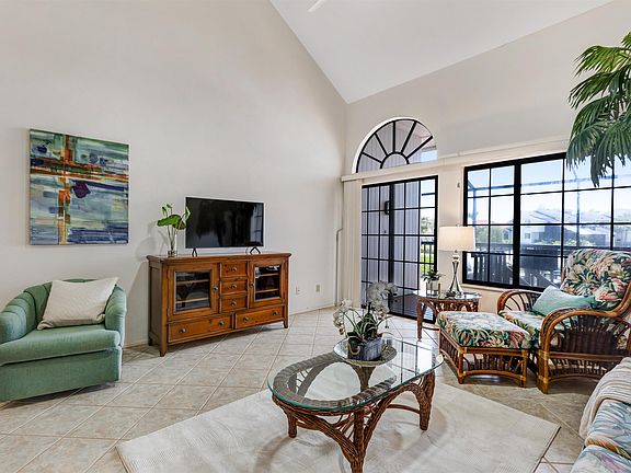 4th image of 17060 Marina Cove Ln