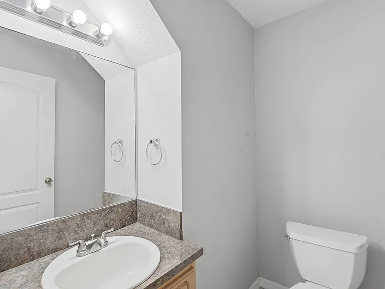 963 E Main St — Photo 22