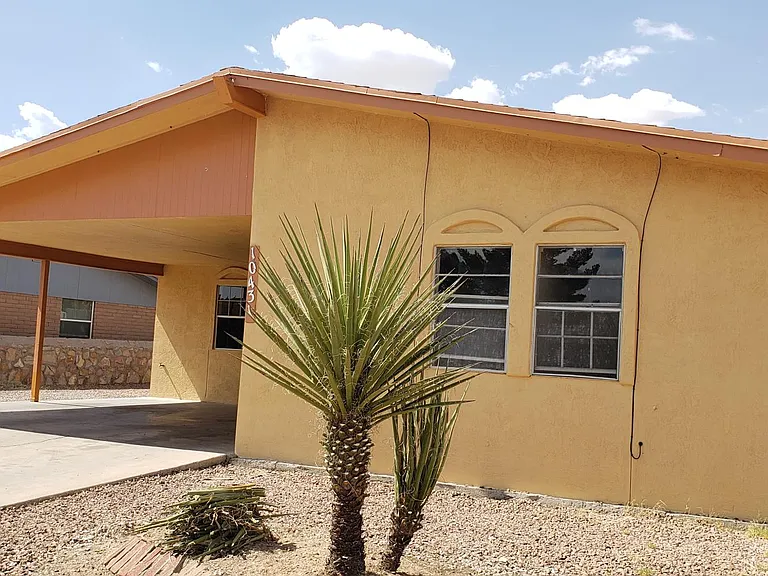 10431 Shannon Pl — Photo 1