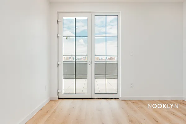 Rented by Nooklyn NYC LLC | media 104