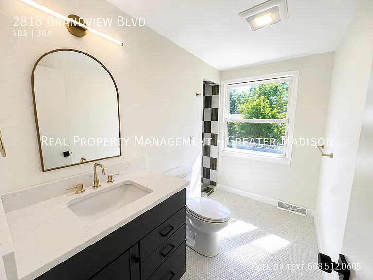 2818 Grandview Blvd — Photo 12