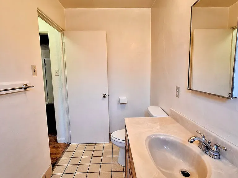565 S 11th St #1 — Photo 12