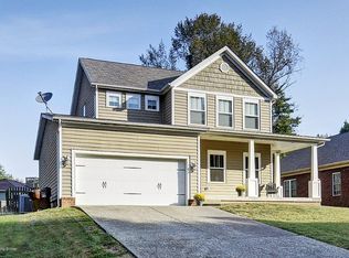 11907 Brookmoor Dr, Middletown, KY 40243