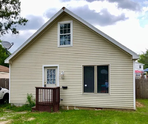 206 Anderson Ave photo 1