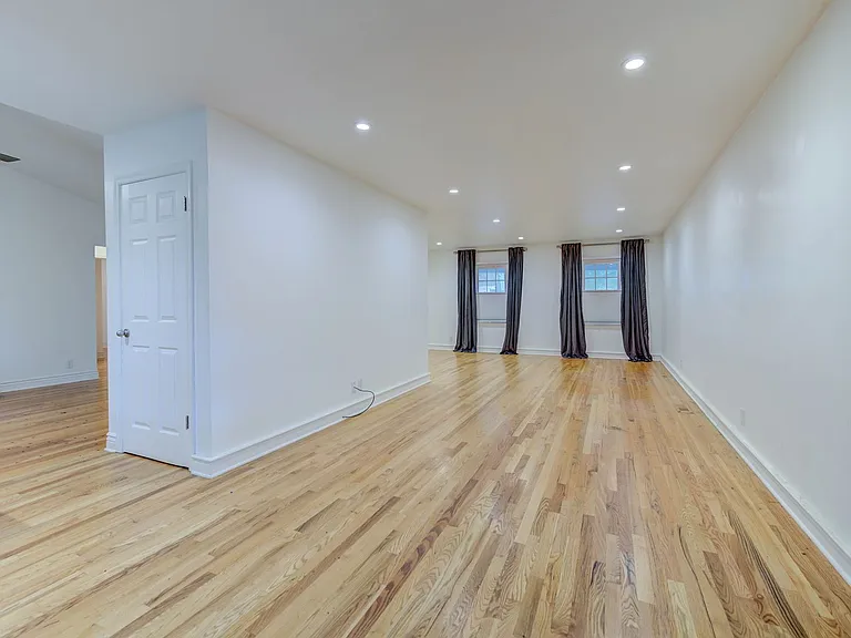 10602 Tioga Ct — Photo 17