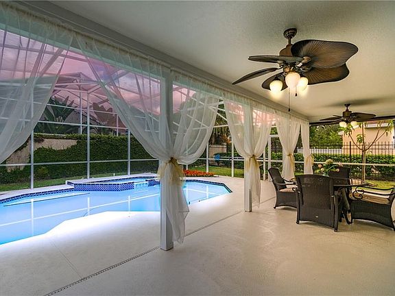 5th image of 8140 Saint Andrews Cir
