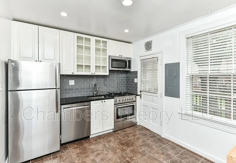 1400 S Barton St #432 — Photo 14
