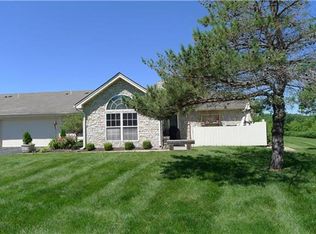 6162 NE Kensington Dr, Lees Summit, MO 64064