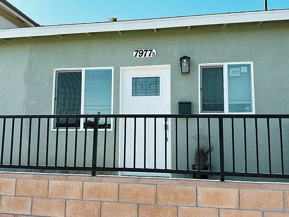 5th image of 7977 San Rafael Dr #B