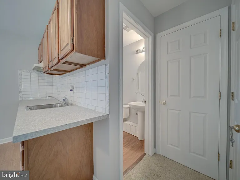 8241 Humphrey Ln — Photo 10