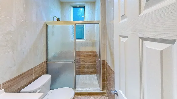 Rented by Superstar Real Estate LLC | media 5