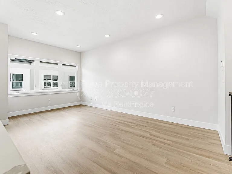 4334 N Greentrail Ln — Photo 18