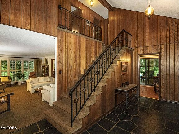 4th image of 10028 El Pinar Dr