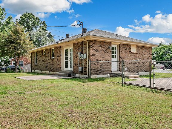3rd image of 3105 Spring Creek Ct