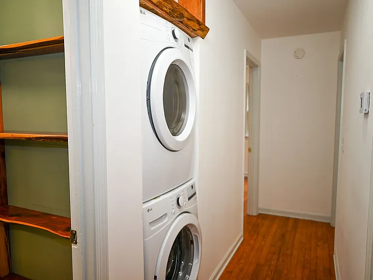 315 Caroline Ave — Photo 42
