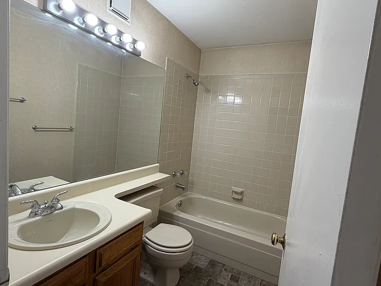 3624 Iguana Dr — Photo 8