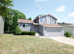2417 Maple St, West Des Moines, IA 50265