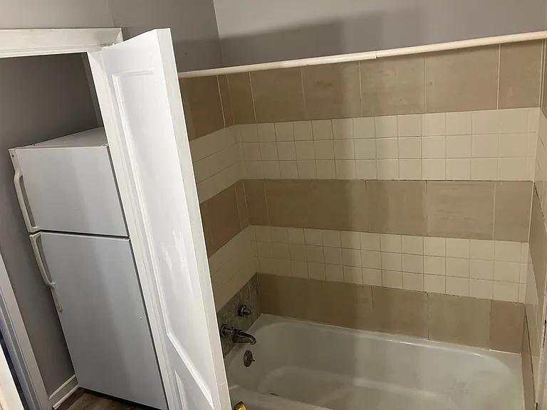 2120 Minnehaha Ave #5 — Photo 2