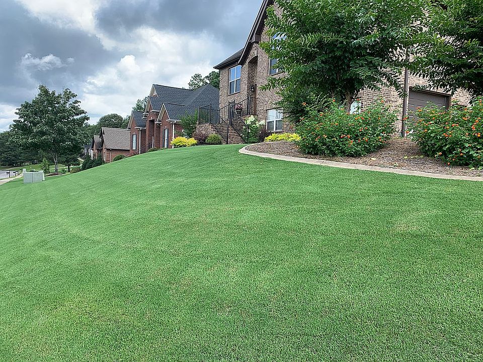 2nd image of 496 Rolling Hills Dr
