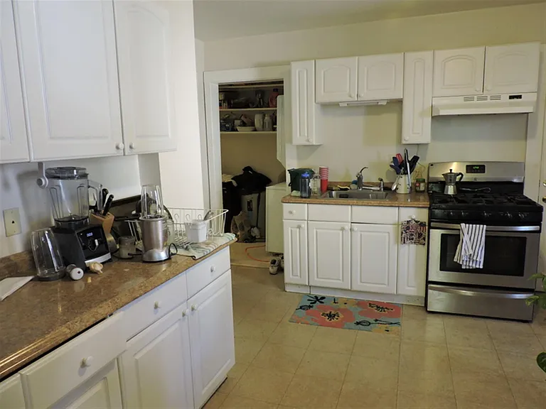 279 Pearl St #1 — Photo 7