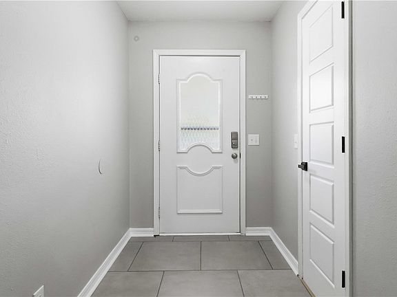 4th image of 2006 Cardinal Dr