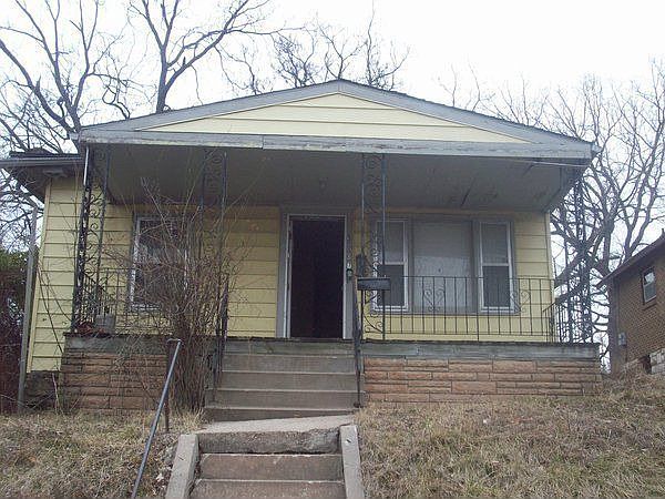 2nd image of 3007 Mersington Ave
