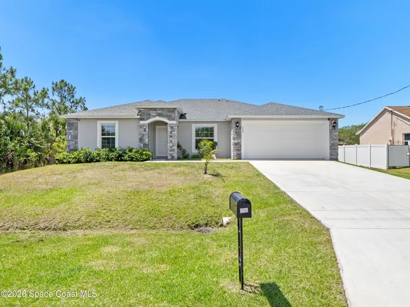 566 Forrest Hills St, Palm Bay, FL 32908