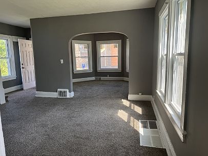 2nd image of 15414 Calcutta Ave