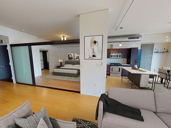 2nd image of 1100 S Hope St APT 1508